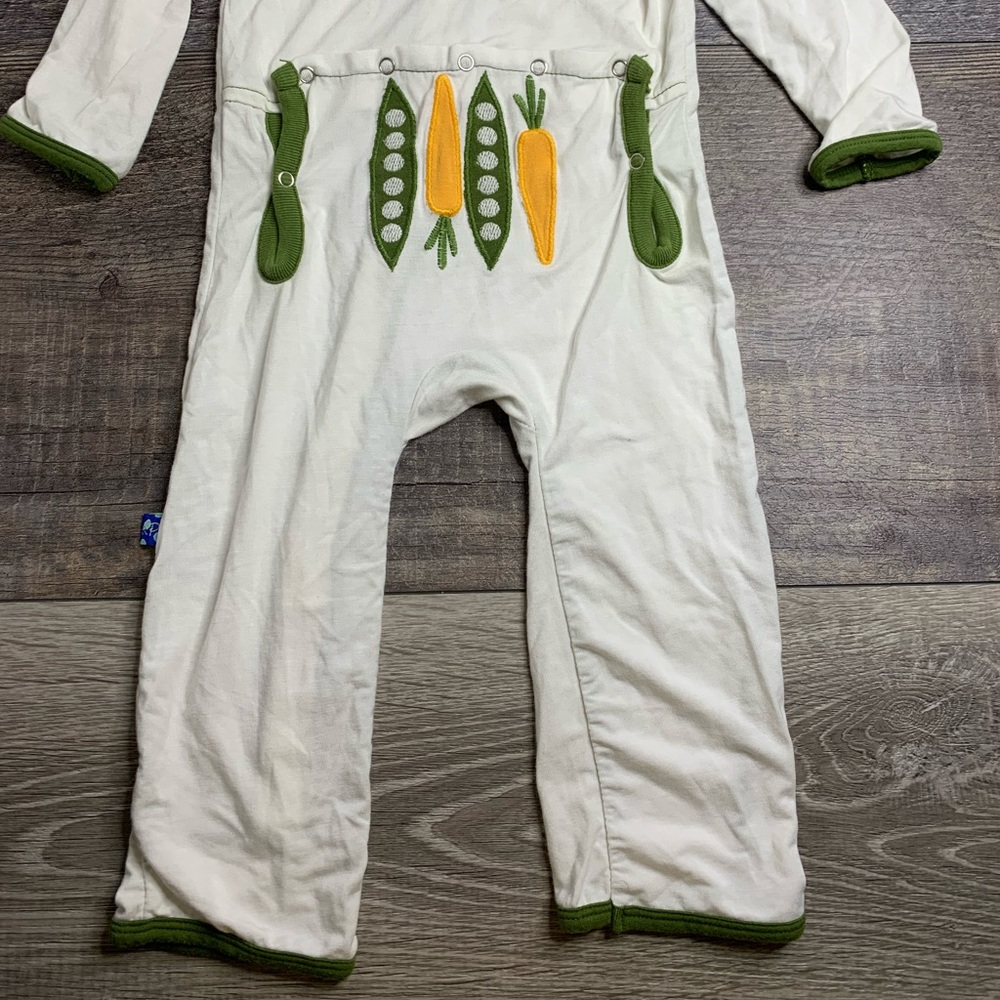 EUC, Kickee Pants veggies appliqué coverall, 12-18